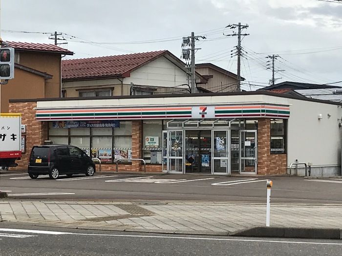 コンビニ　セブンイレブン 上越東城店（コンビニ）まで458m