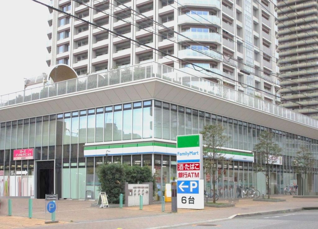 コンビニ　ファミリーマート川口金山町店（コンビニ）まで270m
