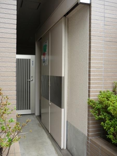 東急東横線 中目黒駅 徒歩8分 4階建 築21年の外観写真