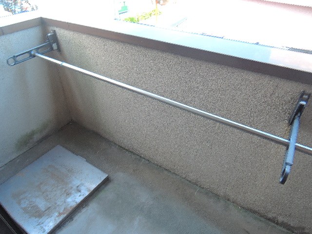 バルコニー　改装前のお写真です。