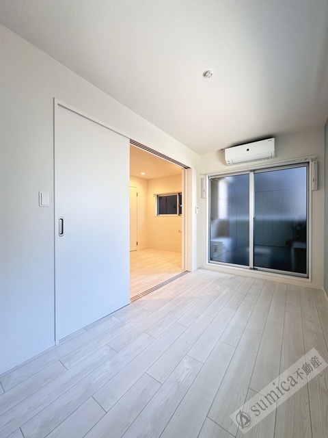 バルコニー　窓も多く風通しのいいお部屋です♪