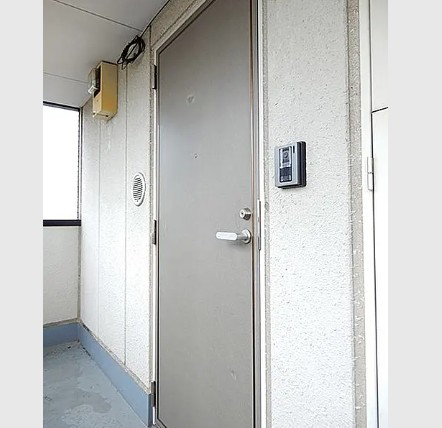 玄関　別部屋参照