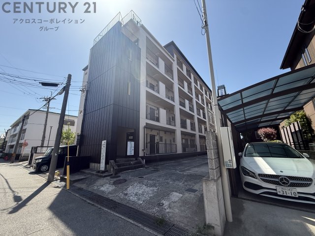 建物外観　居住者専用のごみ置き場があります♪