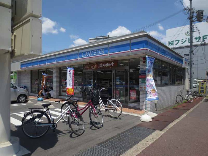 コンビニ　ローソン（コンビニ）まで600m