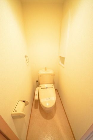 トイレ　★お部屋探しはタウンハウジング高幡不動店まで★