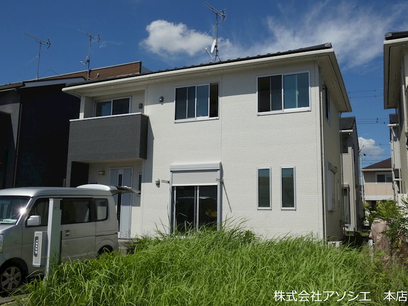 建物外観　ファミール　レイクタウンCのご紹介は住まいの窓口アソシエへお