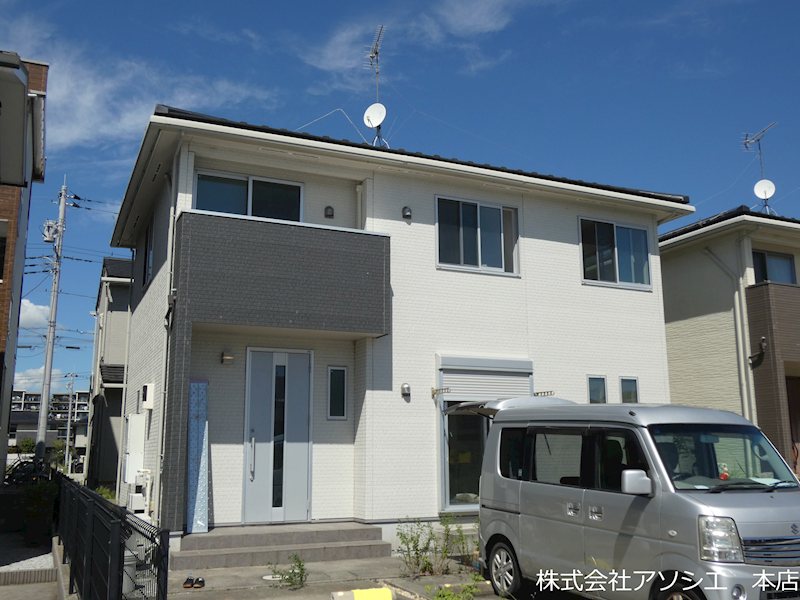 建物外観　ファミール　レイクタウンCのご紹介は住まいの窓口アソシエへお