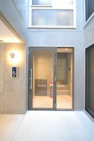ロビー　弊社は都内全域の物件をご紹介可能です！