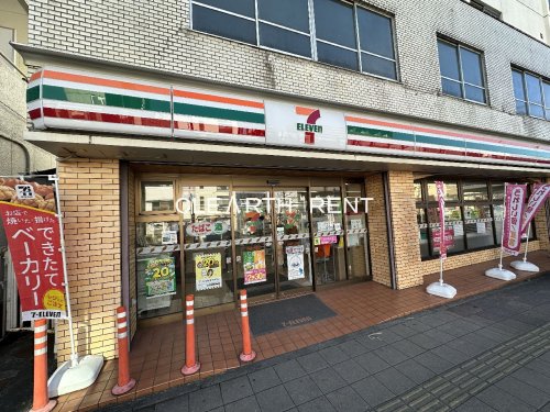 コンビニ　セブンイレブン 横浜上反町店（コンビニ）まで284m
