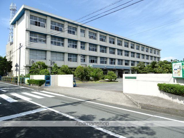 中学校　清竜中学校（中学校）まで1768m