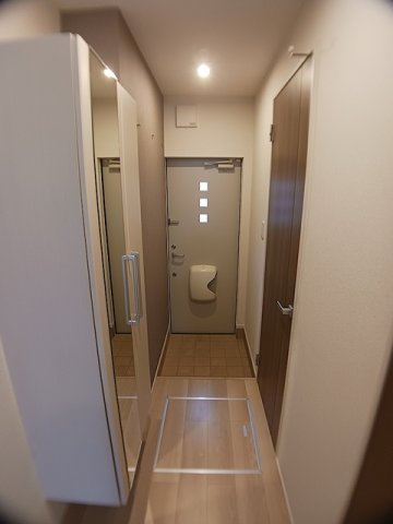 玄関　シンプルで使いやすい玄関です