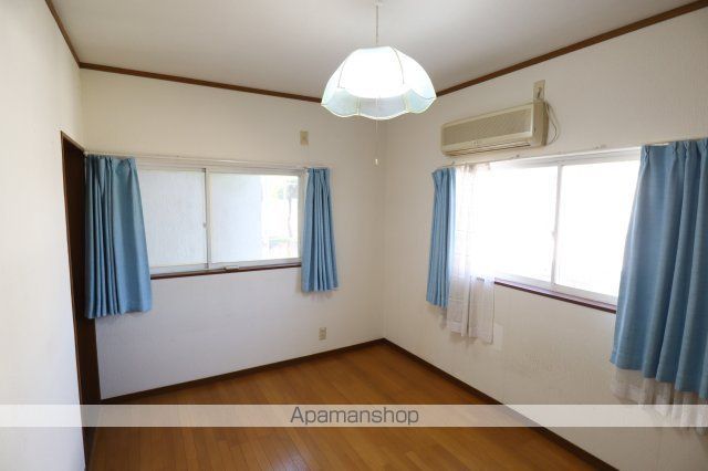 小泉町一戸建の内装写真
