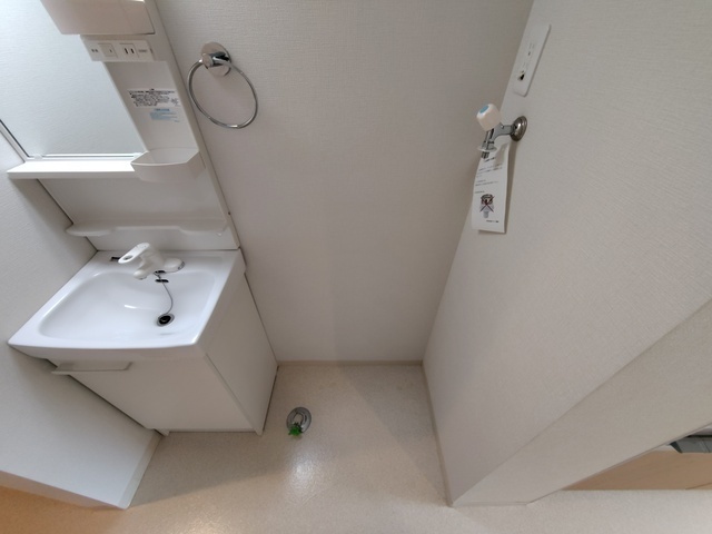 その他　写真は違う号室です。