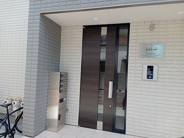 エントランス　★オートロック★