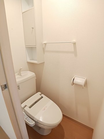 トイレ　トイレもきれいです