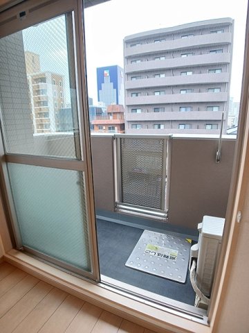 バルコニー　バルコニーからの眺めを楽しみながら食事をしませんか