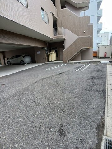 駐車場　駐車場があります