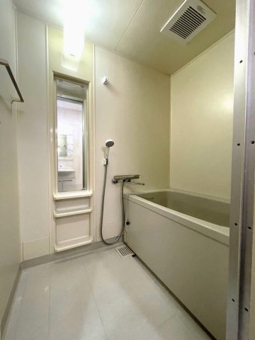 地下鉄今里筋線 だいどう豊里駅 徒歩6分 4階建 築33年の風呂写真