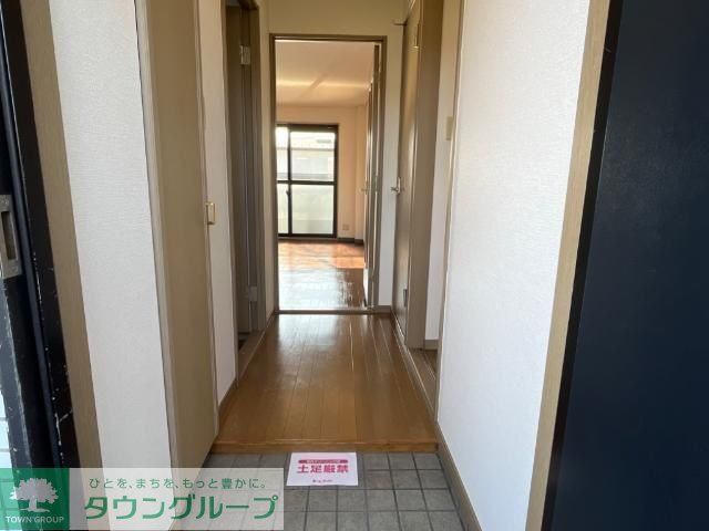 クレストールハイツの玄関写真