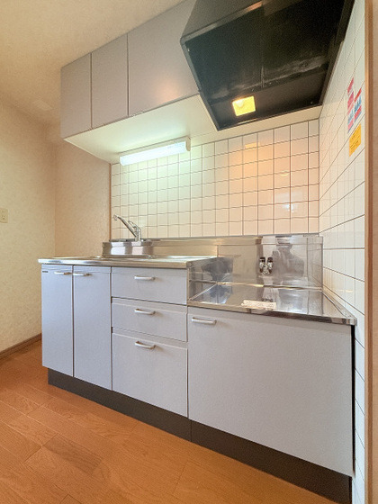 キッチン　※別部屋の写真です