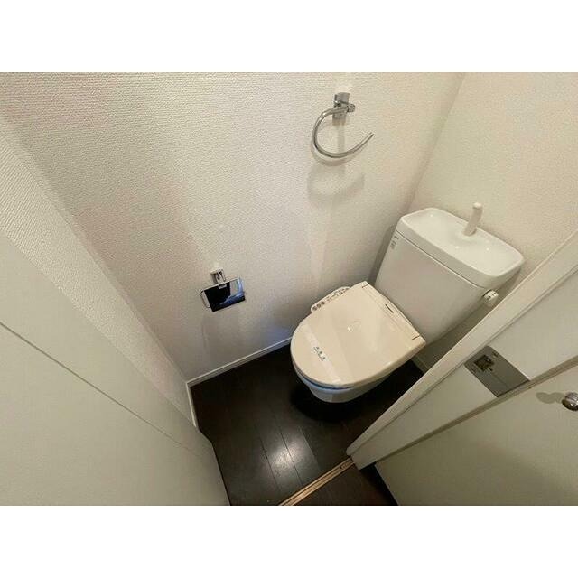 トイレ　※同仕様写真含む