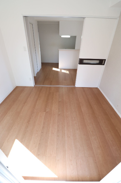居室・リビング　明るく広々としたお部屋です