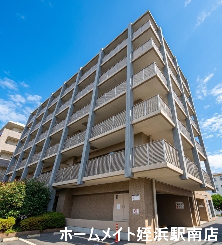 建物外観　★徒歩圏内に買物施設も充実♪★