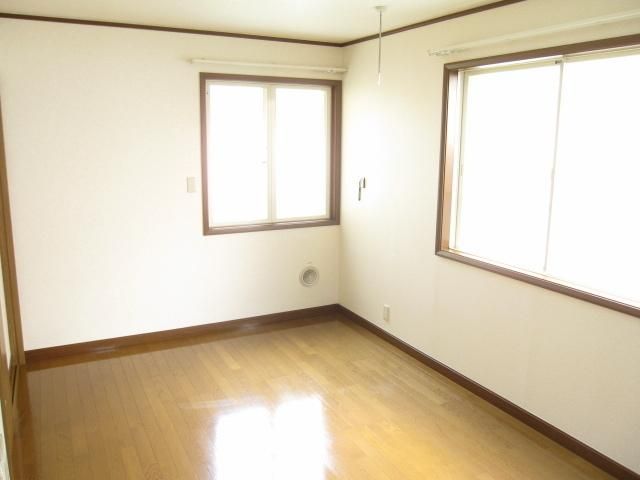その他部屋・スペース　★明るい洋室★