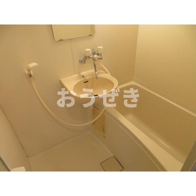 バス・シャワールーム　浴室