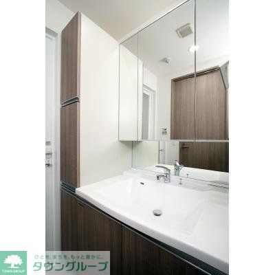 洗面設備　※写真は同タイプ住戸です。