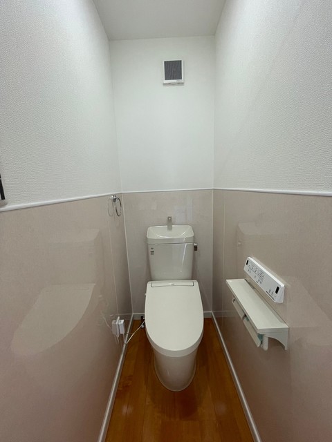 トイレ　シンプルで使いやすいトイレです