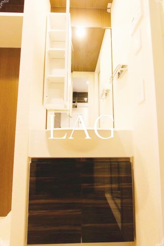 洗面設備　独立洗面台です。