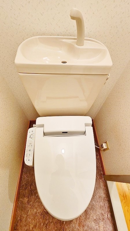 トイレ　★温水洗浄便座付トイレ★
