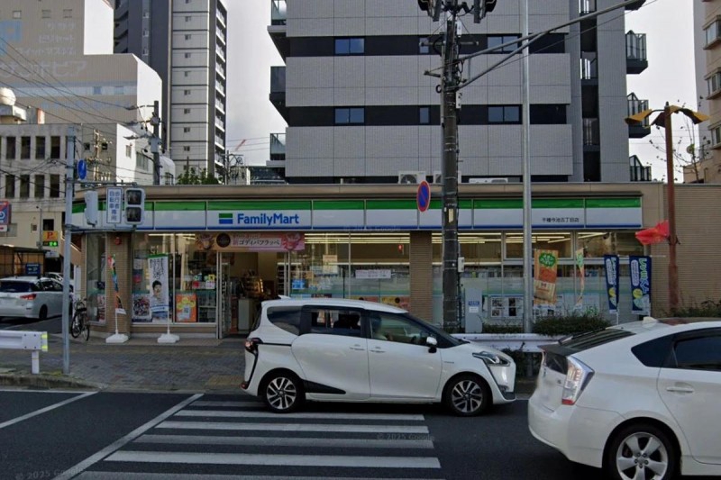 コンビニ　ファミリーマート 千種今池五丁目店（コンビニ）まで178m