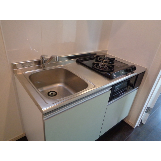 京成本線 堀切菖蒲園駅 徒歩4分 2階建 築12年のキッチン写真