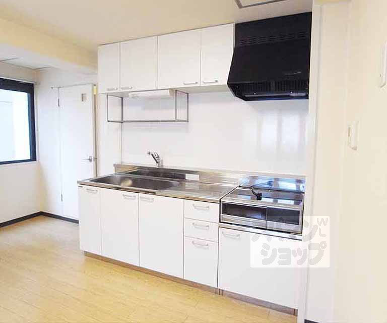 ロイヤルハイツ白川のキッチン写真