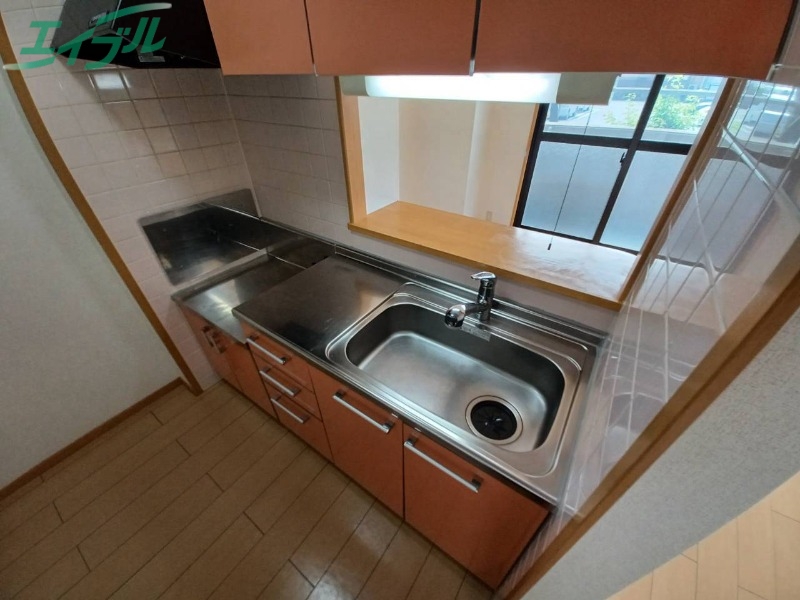 キッチン　同型参考写真