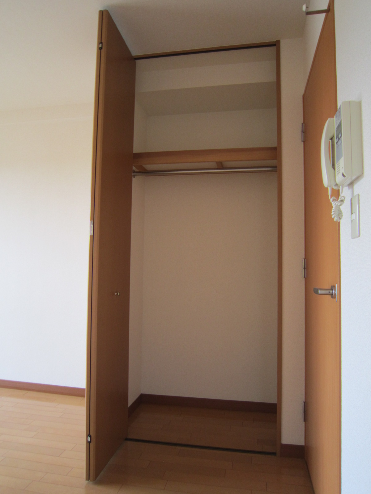 収納　洋室クローゼット