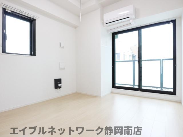 居室・リビング　おしゃれな居間です