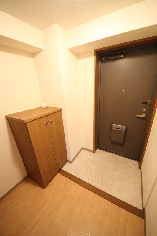 セルジュYS出屋敷の玄関写真