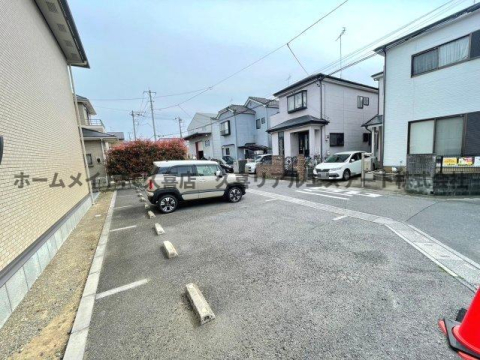 【パールメゾンの駐車場】