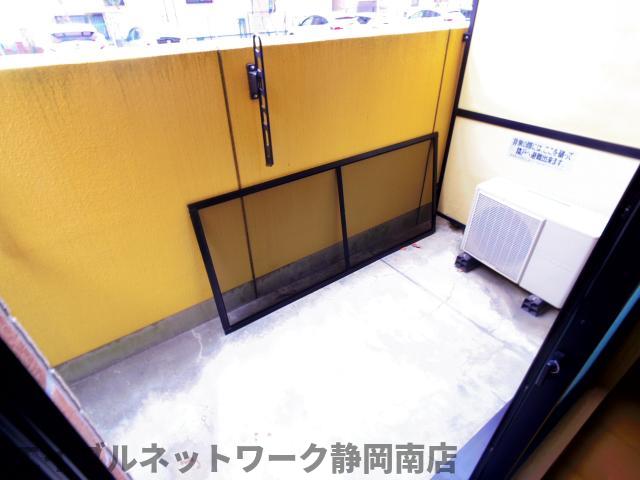 バルコニー　バルコニー付きです