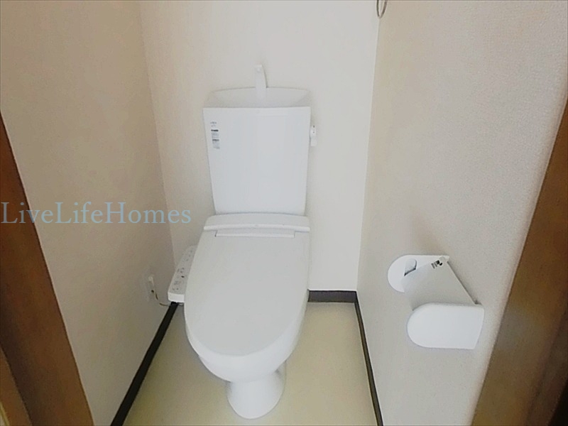 光明マンションのトイレ写真