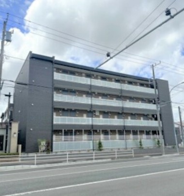 横浜市泉区和泉中央南のマンションの建物外観