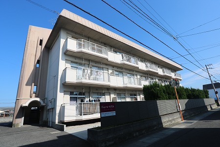 高松市木太町のマンションの建物外観