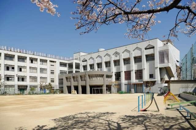 【大阪市西区江之子島のマンションの小学校】