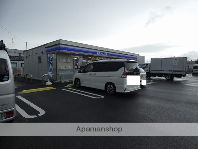 コンビニ　ローソン（コンビニ）まで773m