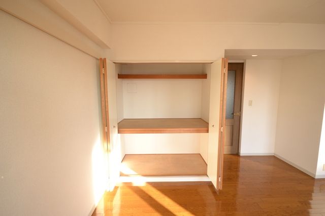 収納　画像反転