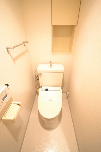 トイレ　画像反転