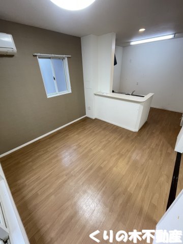 居室・リビング　こちらのリビングで趣味の時間をお楽しみください